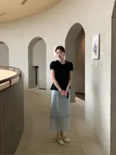 華やかな花柄のフレアスカート【二重構造・レースのフリル・バックスリット】