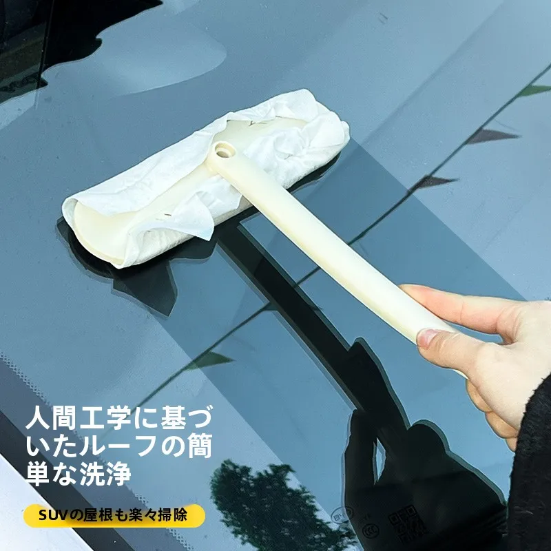 フロントガラスの油膜が取れないのはなぜ？家庭で簡単に取り除けるアイテムは？