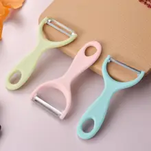 ステンレス製の多機能皮むき器【家庭用・フルーツ適用・キッチン用】