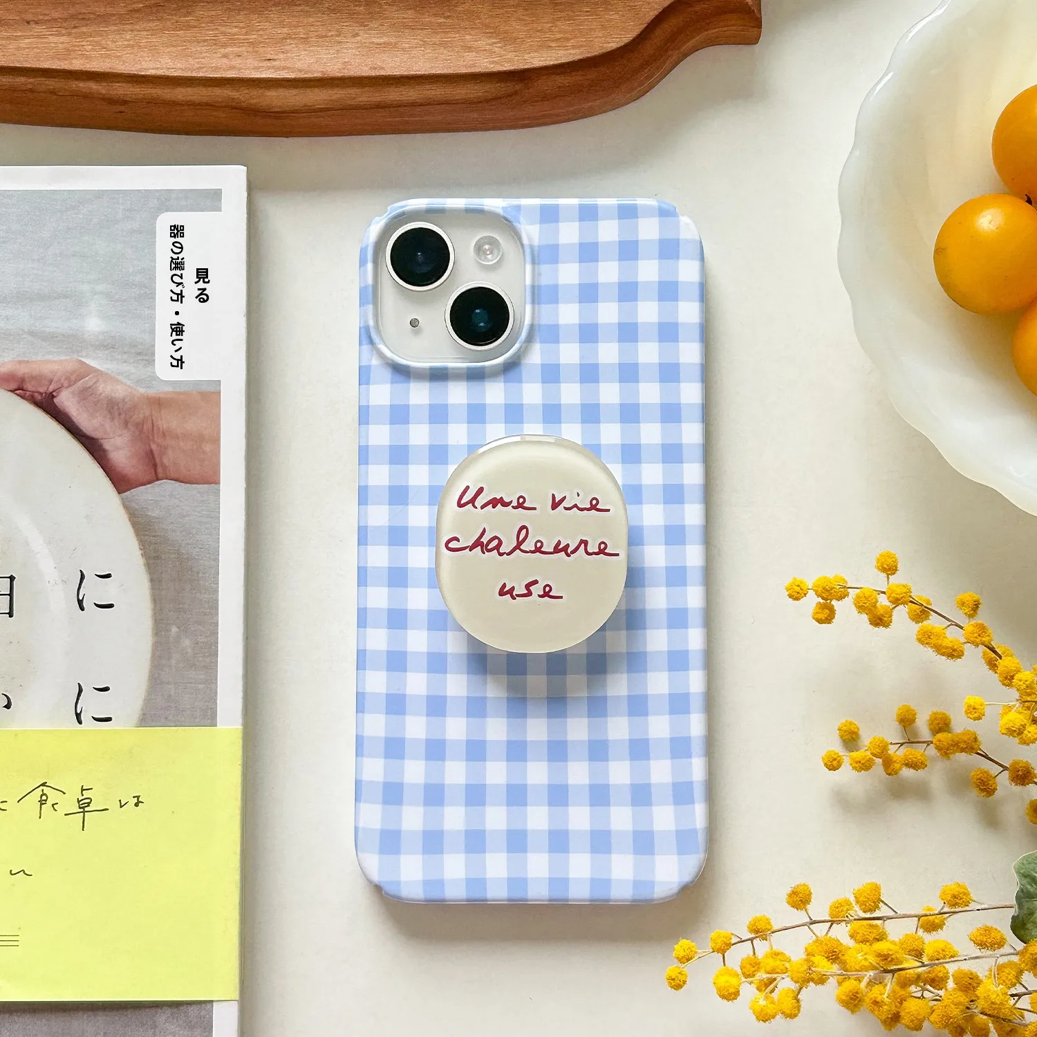 2in1pcとは何か？スマホスタンドで見えてくる、現代人の生活のリアル