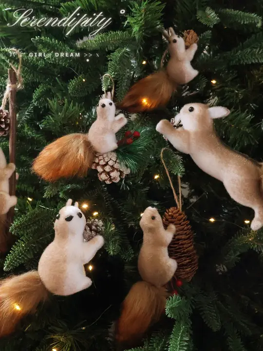 松ぼっくりデザインのフェイクリスナーサンタツリー装飾品【クリスマス向け・ハンドメイド】
