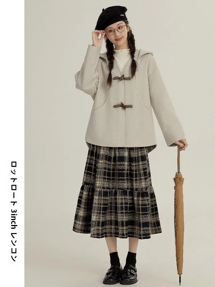 11月と12月に着るレディース服装はどう選ぶ？高級感と保温性を両立する1本のコートが答えになる