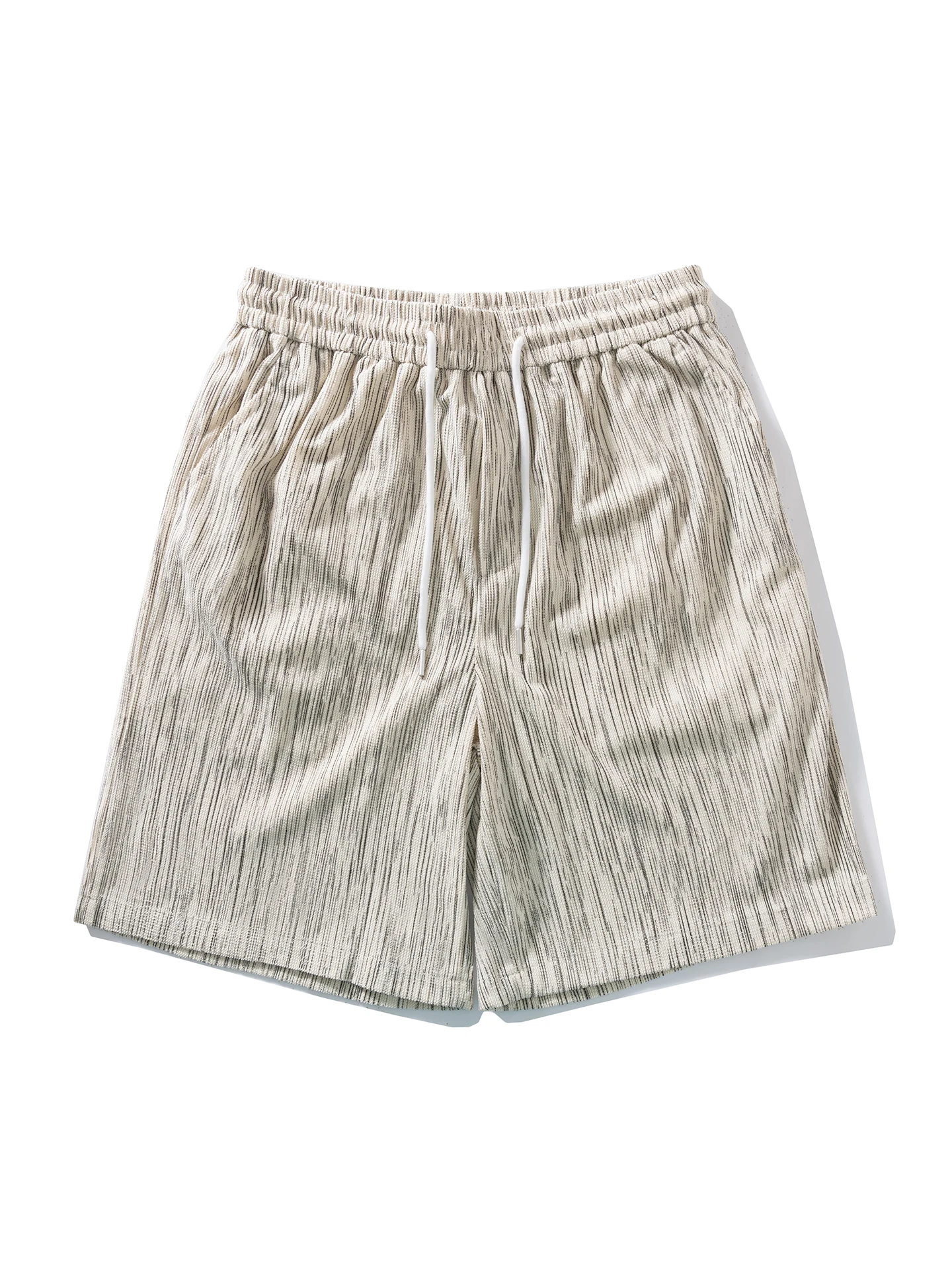 ぽっちゃりメンズ夏に合う服は、どう選ぶ？肌理感のアイスシルクショートパンツが解決するリアルなコーデの悩み