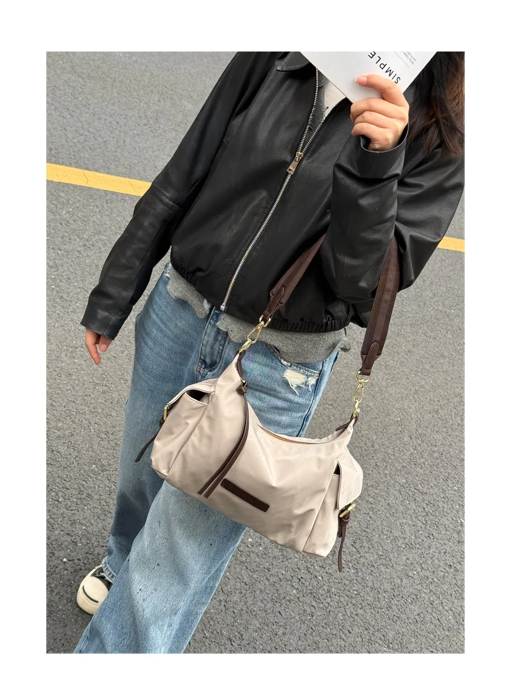 2wayショルダーバッグ：H.W.C&LUCKYの軽量ナイロンバッグが日常使いに最適な理由