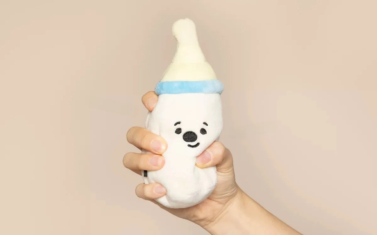 韓国製ベビー用おしゃぶり・哺乳瓶・ラトルセット：6ヶ月から9ヶ月の赤ちゃんに最適なマルチ機能玩具