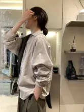 春季新作 異素材ストライプVネックシャツ【ルーズフィット・長袖・フレンチスタイル】