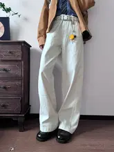 オフホワイトのシンプルデザインデニムパンツ【ユニセックス・ワイドレッグ・フィット】