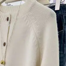 極上の柔らかさの100%ウールニットカーディガン【ラウンドネック・ルーズフィット・レディース】