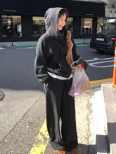 ルーズフィットの羊毛混紡フリースカーディガン＆パンツ【女性用・暖かく厚手】（セットアップ対応）