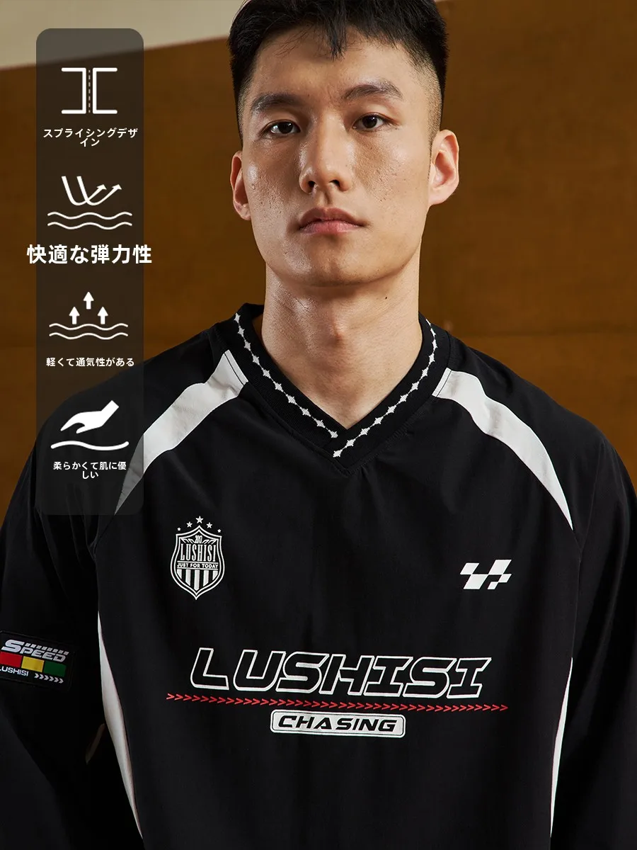 LUSHISI レトロスポーツカジュアルTシャツ：Vネック・拼接デザインの実用性とシーン別適用