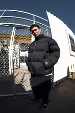 YKHD メンズ ダックダウン保温 ブレッドダウンジャケット【ブラック・シルバージッパー・ゆったり・スタンドカラー】