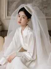 洗練されたデザインの長袖婚約者用ドレス【法式サテン・シンプル・高級感・秋用】