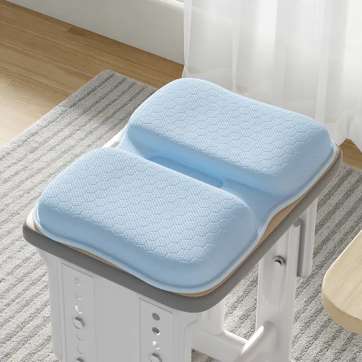 夏用 通気性の高いハチの巣デザインのジェルクッション【長時間使用に最適】
