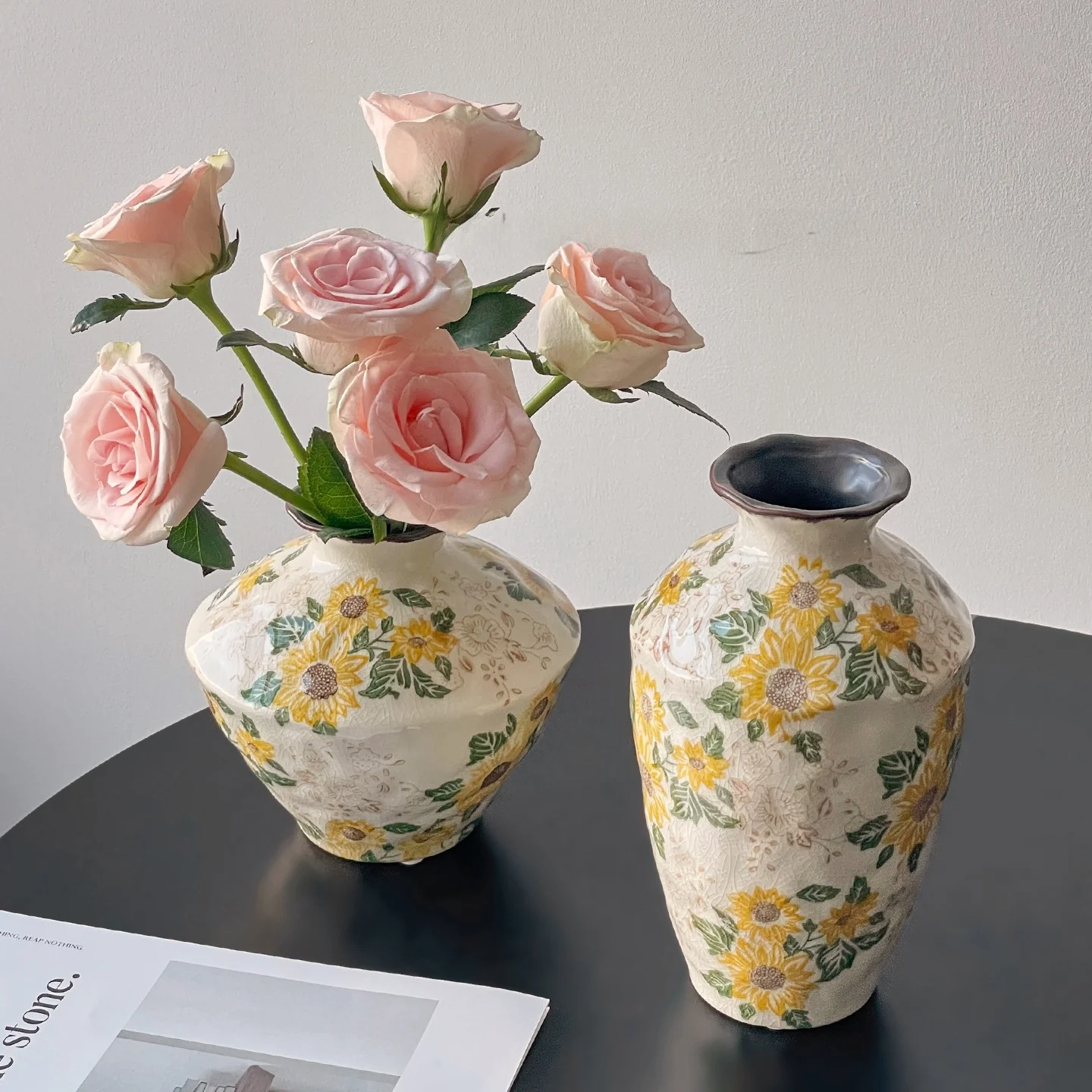 ドライフラワーを花瓶に飾るとき、本当に「生けやすい」花瓶はどこにあるの？