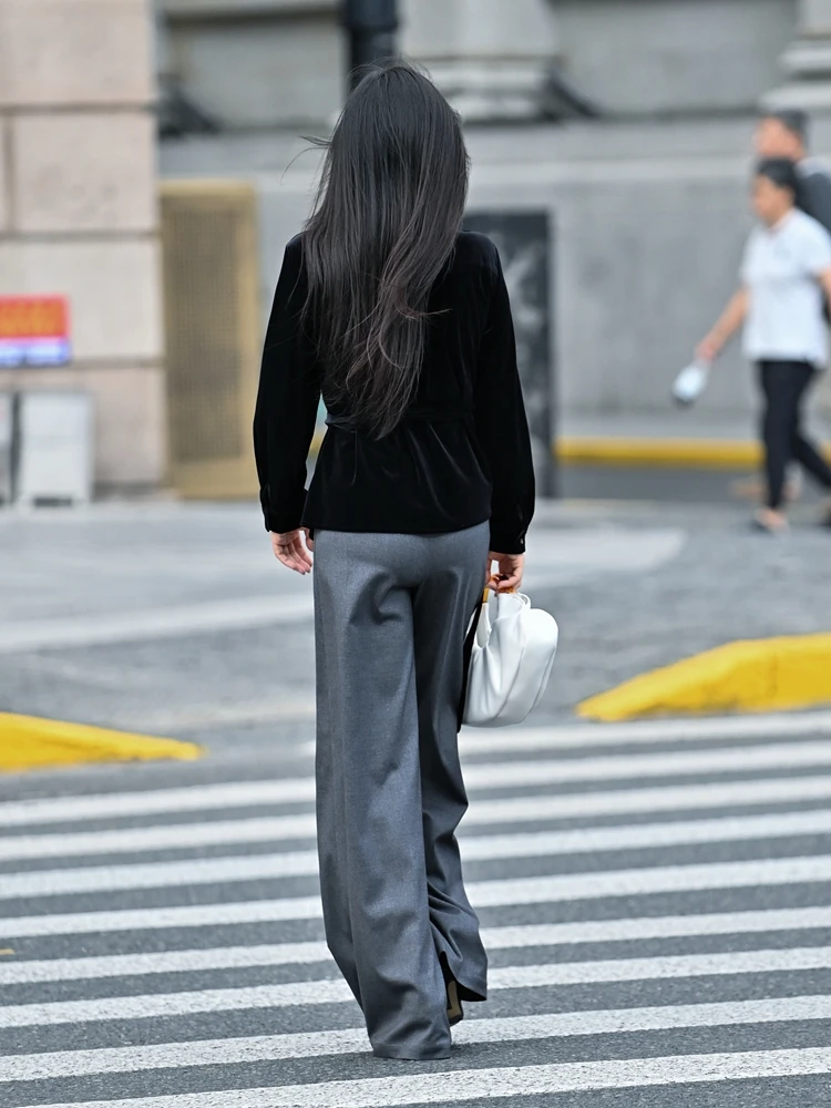 カーゴパンツ コーデ レディース vs ウールグレー直筒パンツの選び方　徹底解説