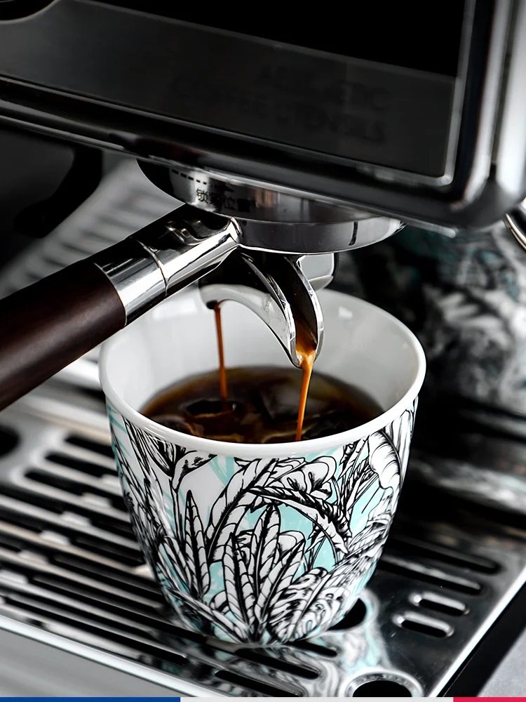 おしゃれなコーヒーカップを選ぶときに迷うなら、この1つのブランドが答えになる？