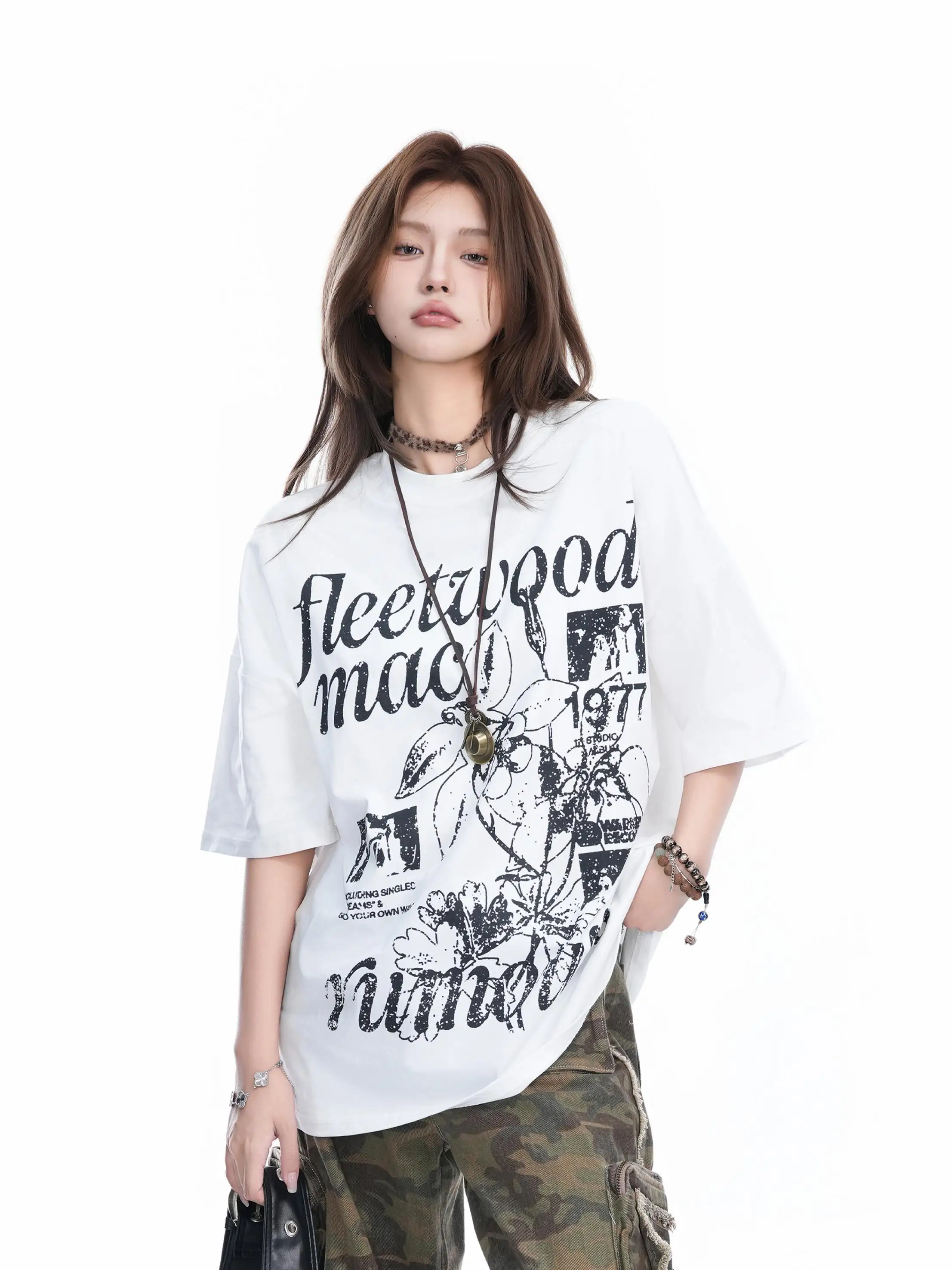 ストリートアートのインスピレーションを着る！レトロなグラフィティTシャツでどうやって日常を彩るの？