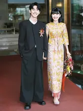落ち着いたデザインの メンズカジュアルスーツ【結婚式・高級感ある中華風・ラウンドネック】（セットアップ対応）