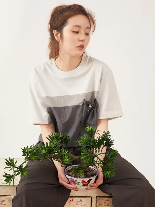 トレンド感あふれるカラーコンビネーションのカップル用半袖Tシャツ【ユニセックス・コットン素材・フィット】（セットアップ対応）
