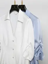 高級感あふれるダブルフェイスサテンシャツ【X型・パール装飾・エレガントデザイン】