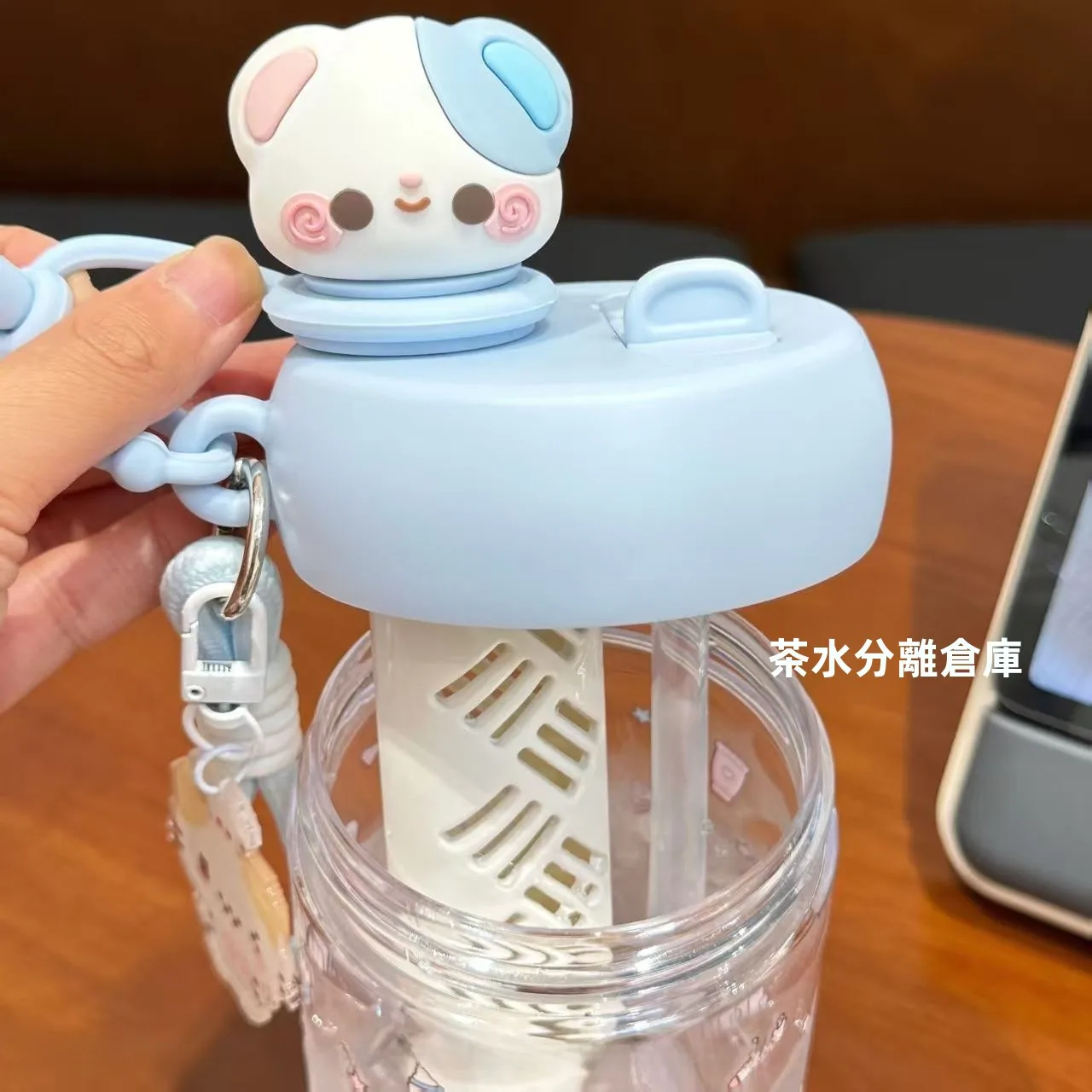 プロテインシェイカーを保冷で使うべき理由は？実は毎日の生活に「冷たさ」が鍵を握っている