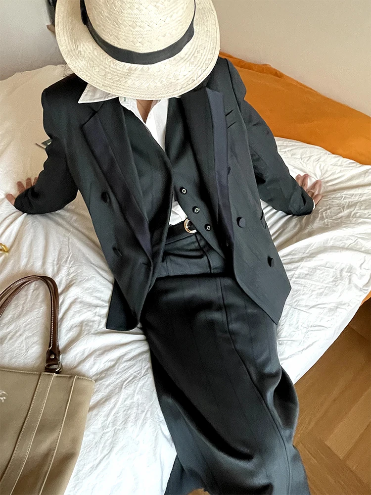 骨格ストレート クラシック 服：ヴィンテージスタイルのコットンウールベストとスカートセットの実用性とフィット感