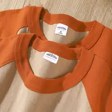 カジュアルな着こなしにぴったり！コットン混のロングスリーブTシャツ【ラグラン・クルーネック・二色仕立て】