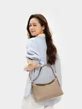 本革製 ショルダーバッグ【肩掛け・デザイン・カジュアル】