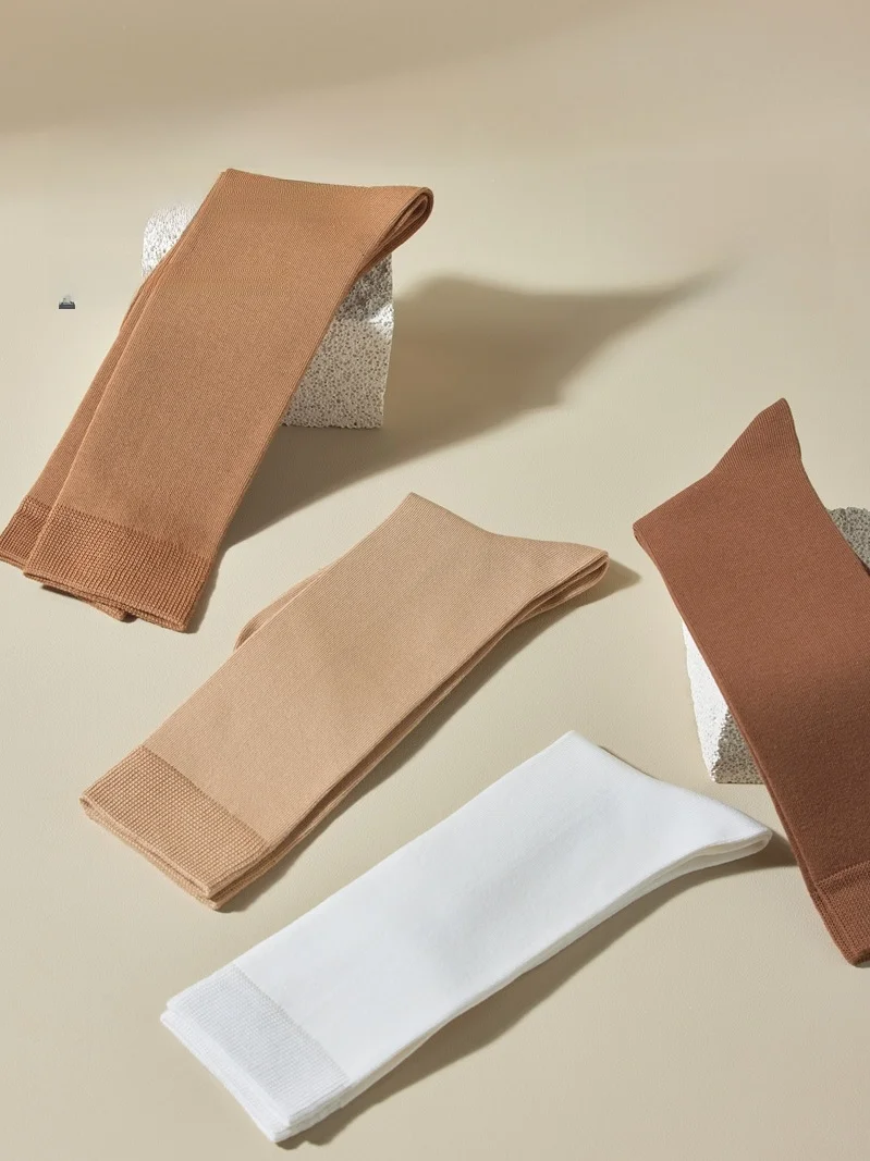 1000円プレゼントで使えるアイテムは？春秋用コットンソックスがおすすめの理由とは？