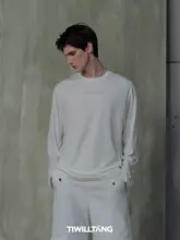 グラフィックプリントのラウンドネックTシャツ【男性用・短袖・ドロップショルダー】