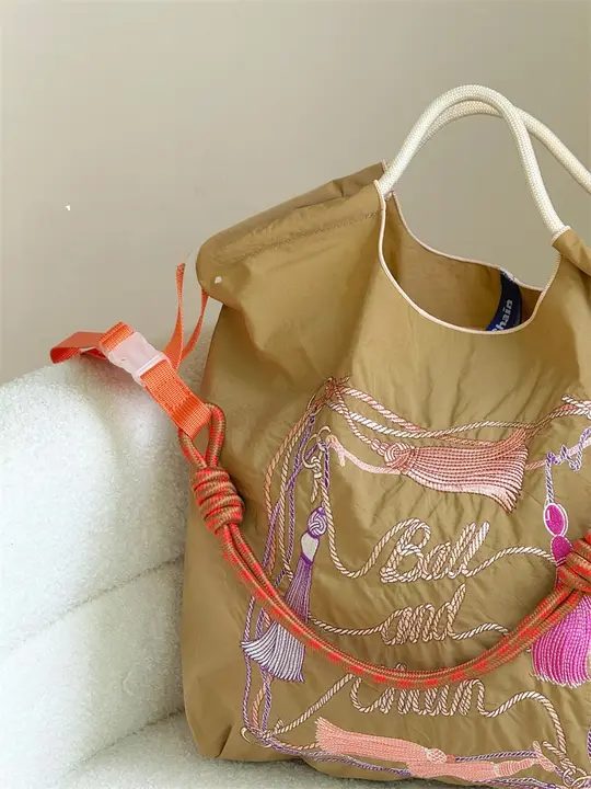 日本製刺繍タッセル付きキャンバスバッグ エコバッグ