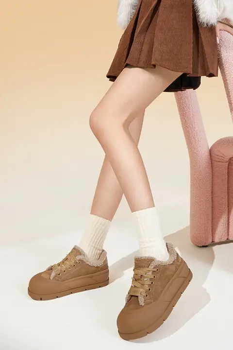 Camel ファッションな女性用ボードシューズ【毛足の長いデザイン・保温・高反発】