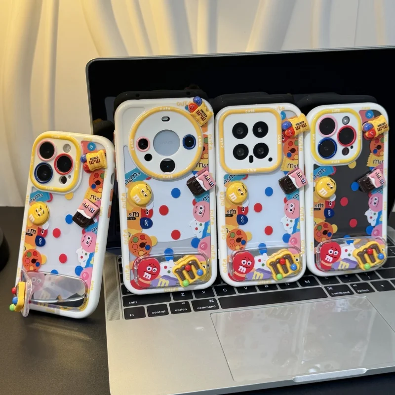 カラフルな豆デザインのiPhone用クリアケース：おもしろさと保護の両立