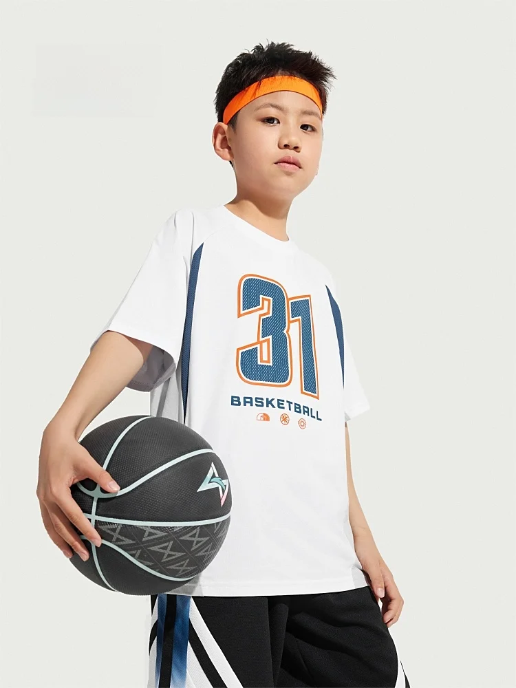 モード系Tシャツとは何か？通気性のあるスポーツ用Tシャツ【キッズ・ニット生地・ショートスリーブ】の実際の特徴と使い方