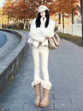 白色のスリムデニムパンツ【高腰・細身・ペンシルパンツ・ブーツカット】（セットアップ対応）