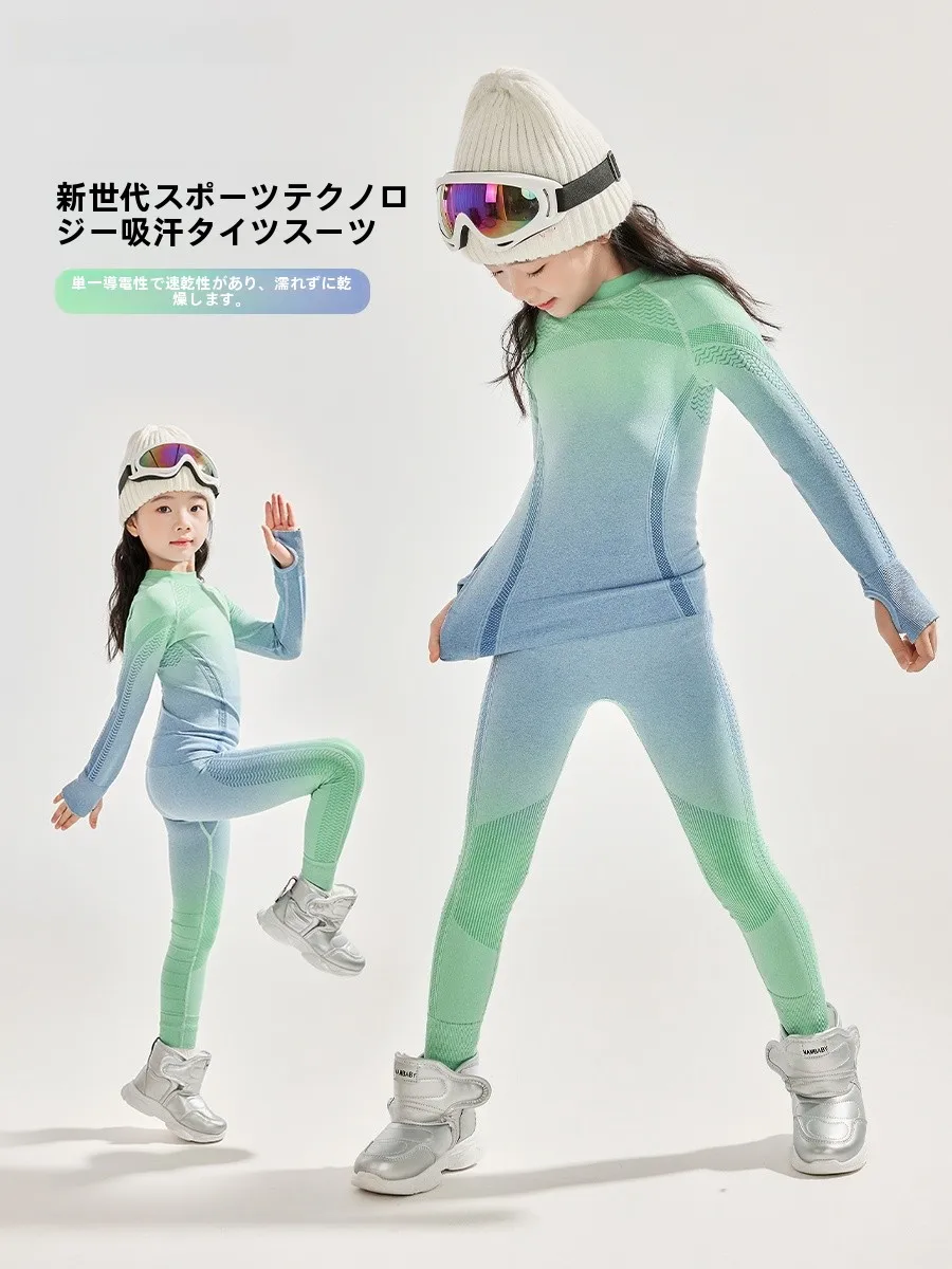 アウトドア インナー 最強は？子供の秋の過ごし方を変える1つのアイテム