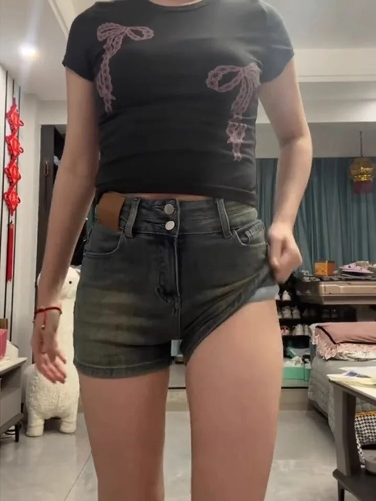 トレンド感溢れる高腰デニムショートパンツ：女性用の夏向け伸縮性ありスタイル