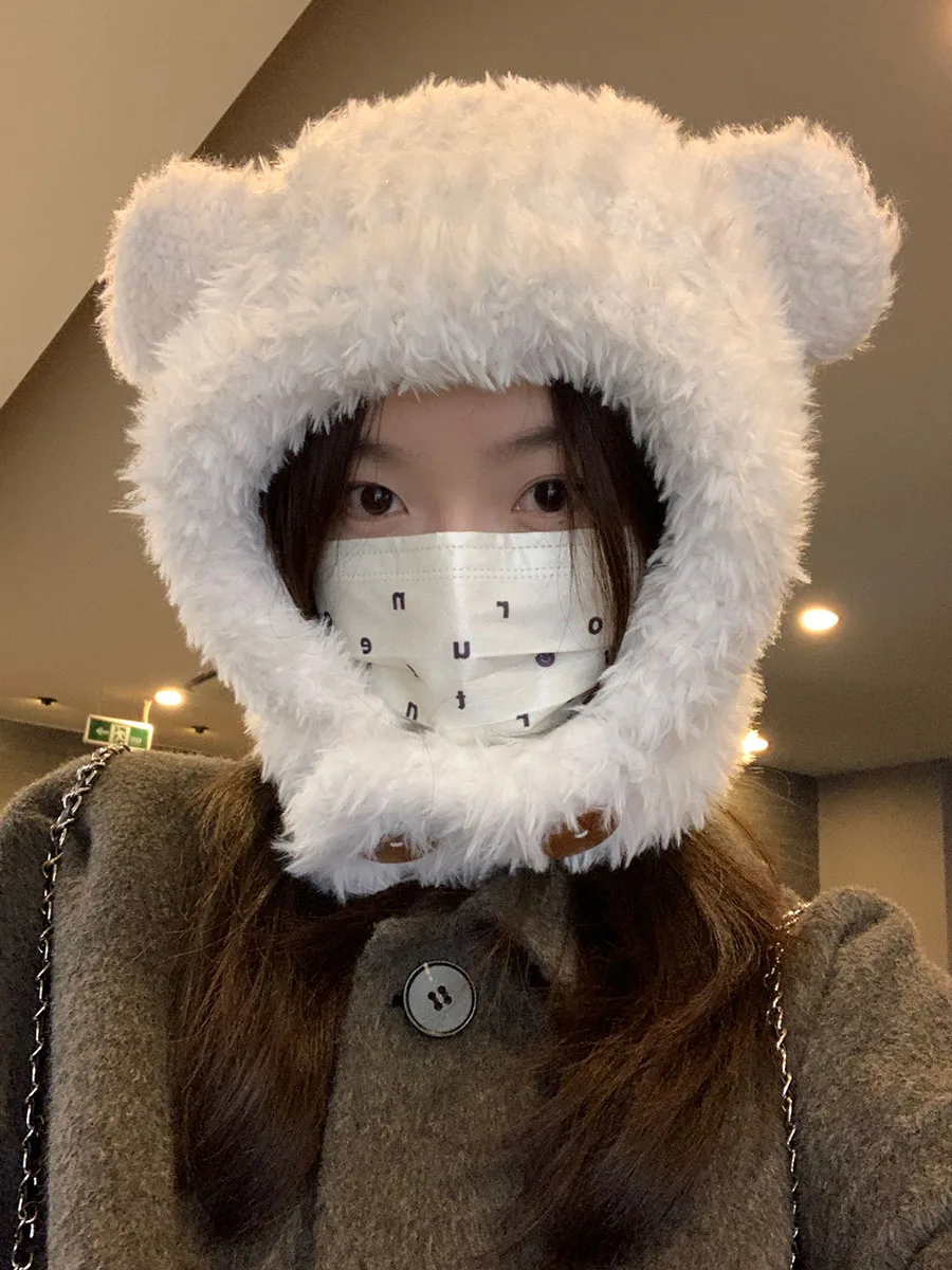 可愛いニット帽をどう選ぶ？クマのデザインが心を癒す秋冬の定番アイテムとは