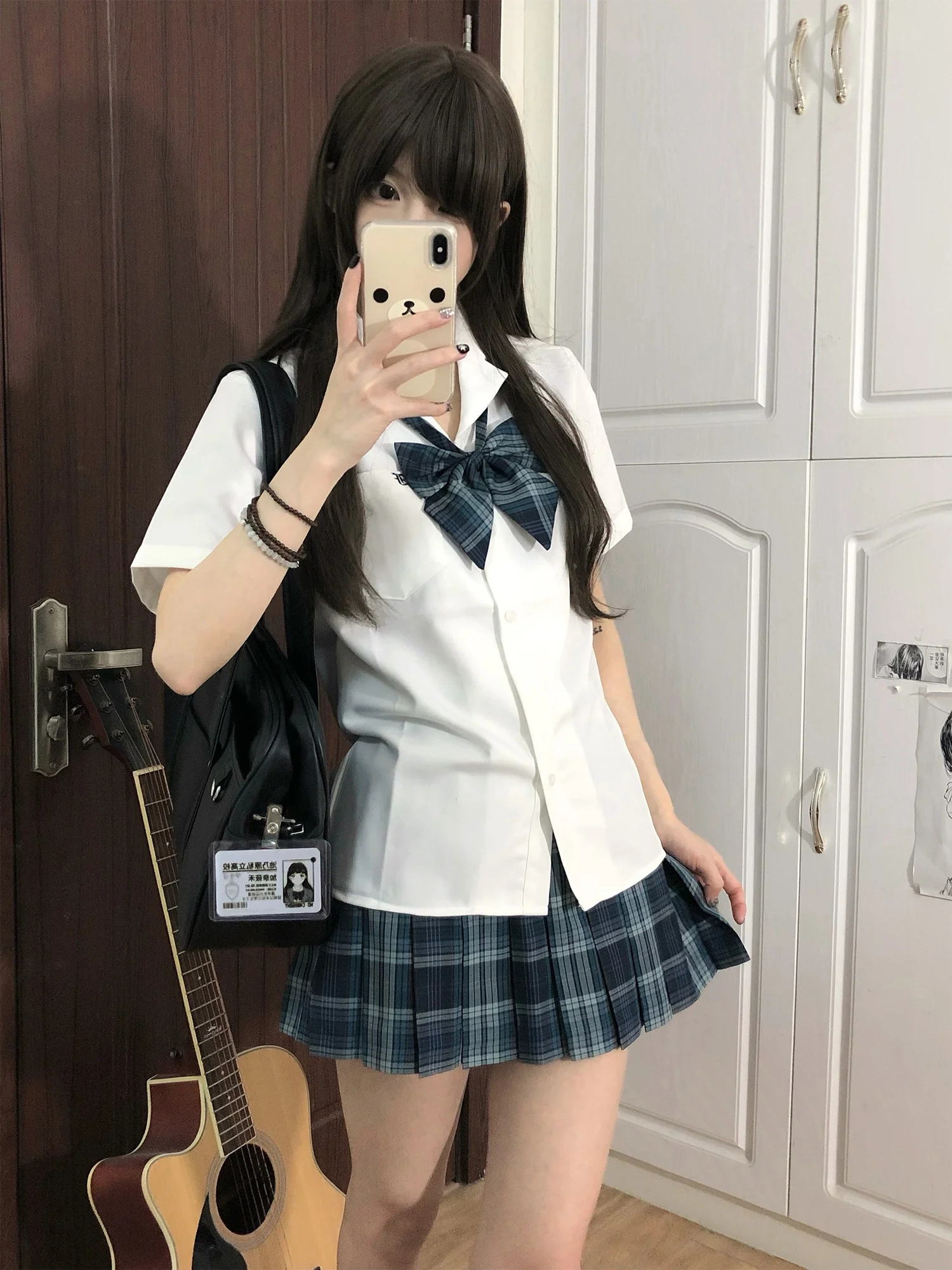 深紺チェックのプリーツスカート【JK制服・学院風】：中学生女子服のデザインと機能性を徹底解説