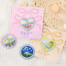カートゥーン風の刺繍バッジ【DIY装飾用・衣服やバッグに貼れる・自粘着ペーパー】