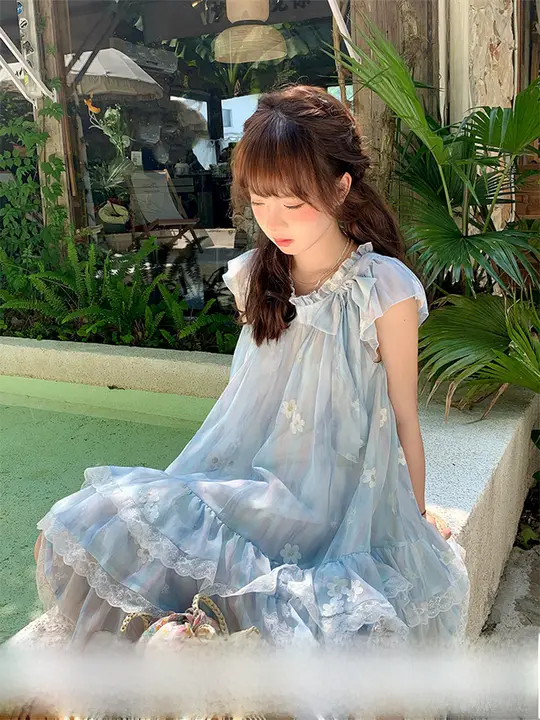 波浪刺繍の短袖ワンピース【女性用・夏向け・青色】