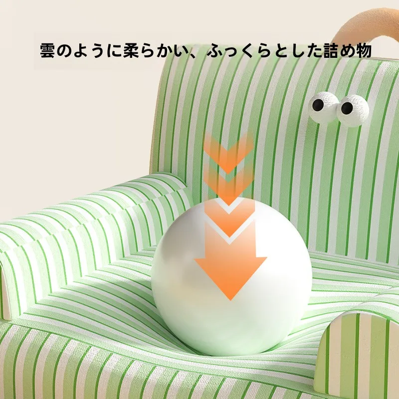かわいい大きな目のソファ型犬用ベッド：春夏用オープンスタイルの実用性とサイズガイド