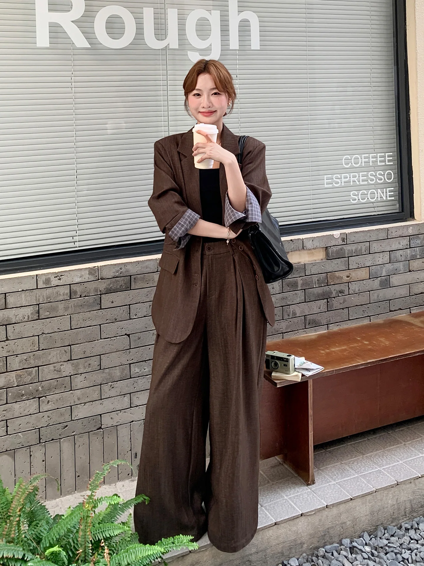コーヒーカラー チェック柄スーツワイドパンツ：春用高級感スタイルの実用性とシーン別適用