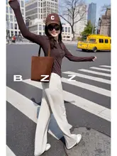 BZZN モダール素材 半開きネックの長袖Tシャツ【女性用・高ストレッチ・シンプルデザイン】