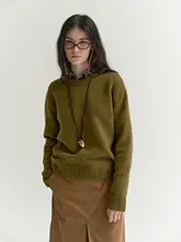全羊毛の刺繍入りニットセーター【ルーズフィット・ヴィンテージカラー】