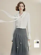 白色のリボン付きパフスリーブブラウス【フランス風・女性用・デザイン性の高いトップス】