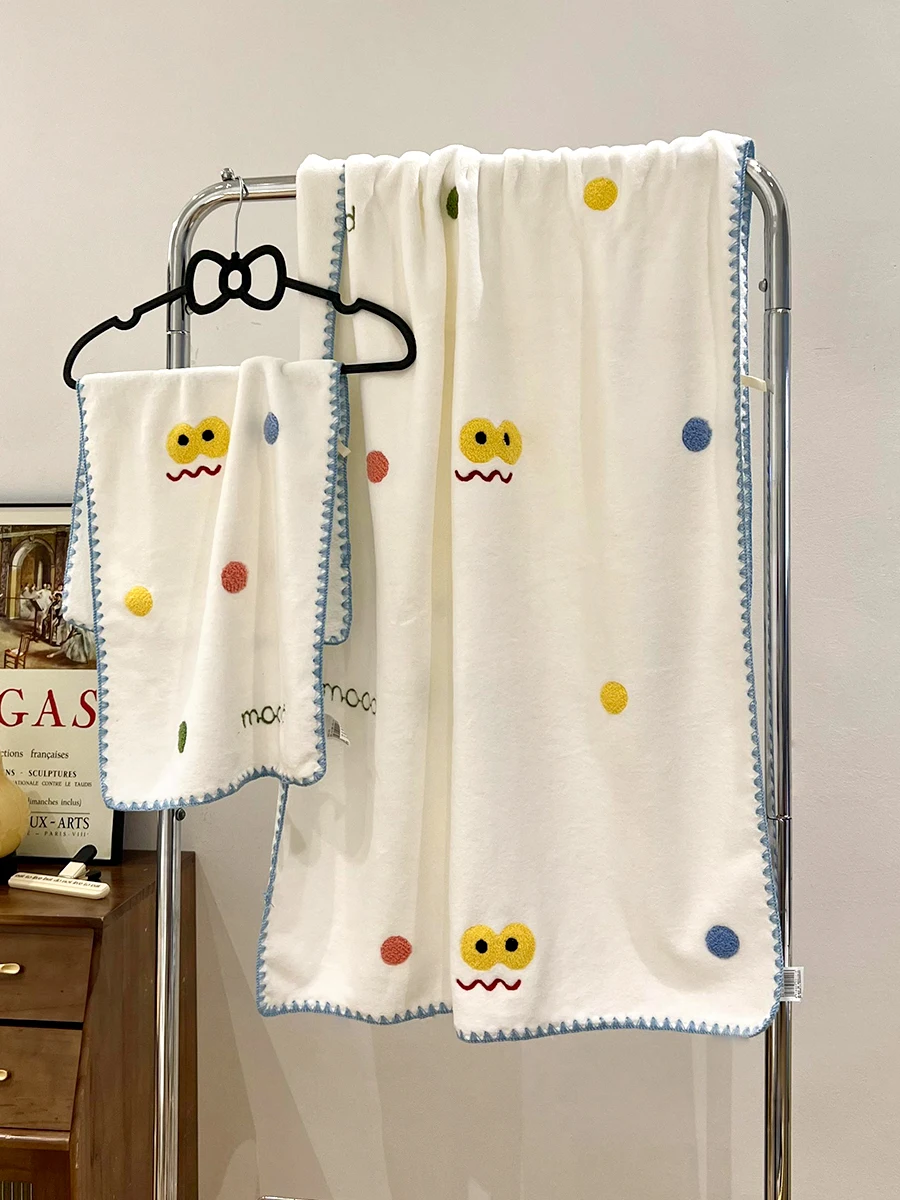 可愛いデザインの赤ちゃん用珊瑚絨タオル：ベビーシャワーギフトとしての実用性と選定基準