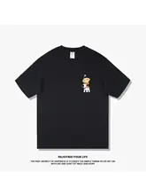 ユーモア満載のアニメプリント半袖Tシャツ【コットン製・インパクトのあるデザイン】