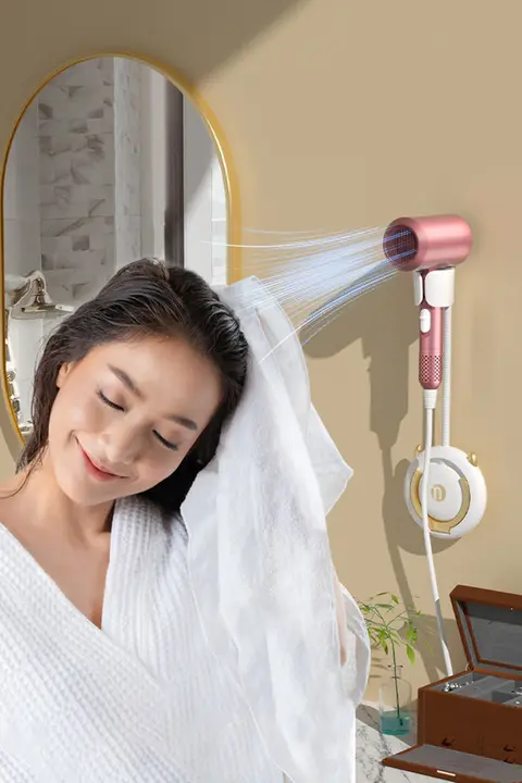 調整可能な壁掛け吹風機スタンド【手持ち不要・穴あけ不要・収納便利】