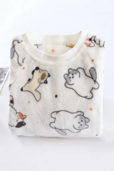 猫デザインのラウンドネック長袖パジャマ【秋冬用・フランネル・極上の柔らかさ・カーディガンタイプ】